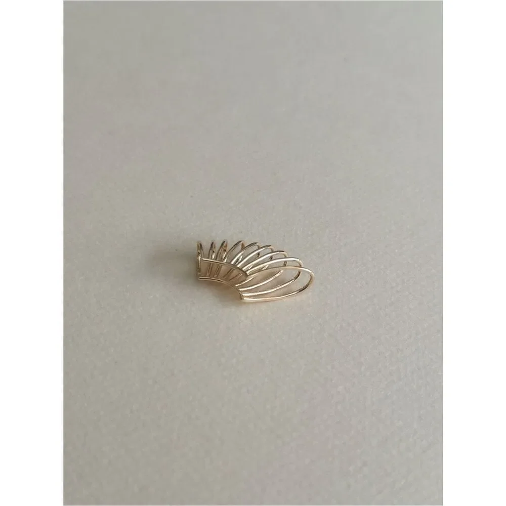 Radiant Fan ear cuff N2078